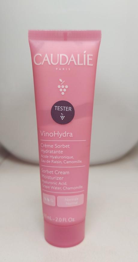 Nove kremy caudalie,