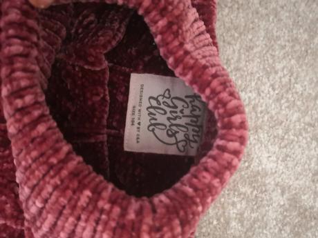 Žinilkovy svetrik, s poštou, c&a,104