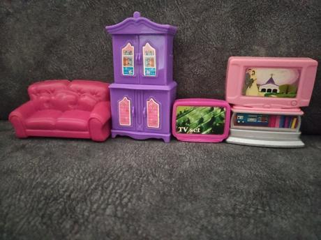 Nábytok do domčeka pre bábiky, 