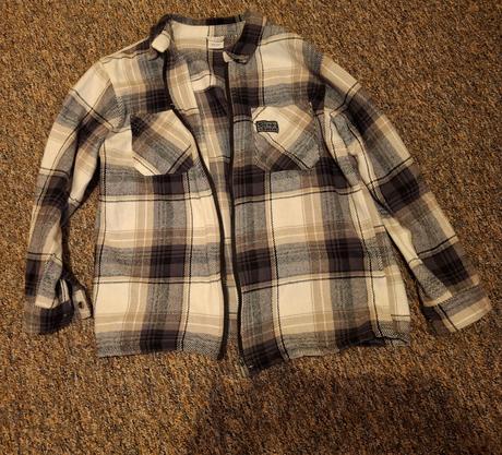 Vesta s košeľou, 158–170