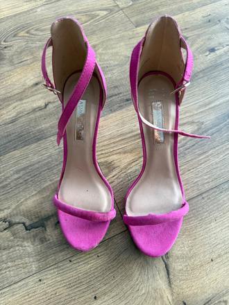 Sandálky, atmosphere,37