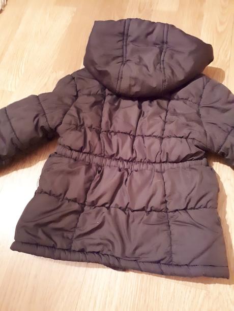 Zimna bundička, c&a,86