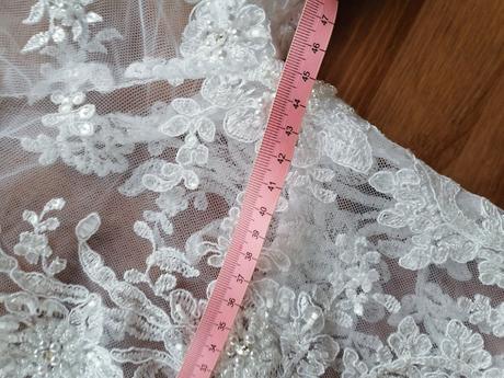 Svadobné bolerko, 40