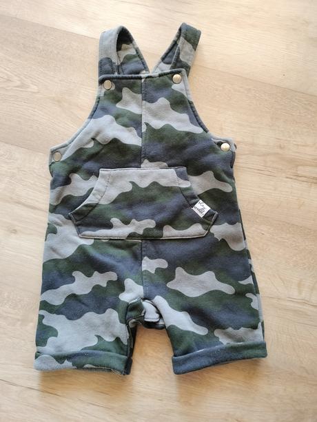 Balík letného oblečenia, 68–80