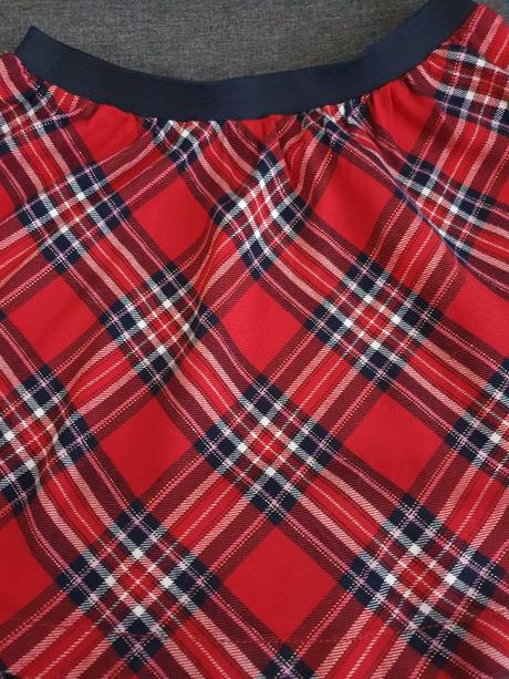 Cervena karovana sukna, h&m,140