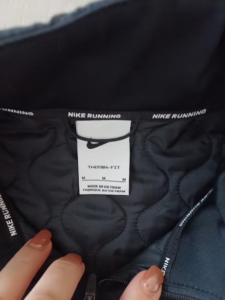 Dámska vesta a mikina nike aerolayer, č.m, m