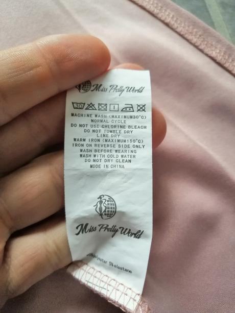 Pružné ružové šaty v38, 38