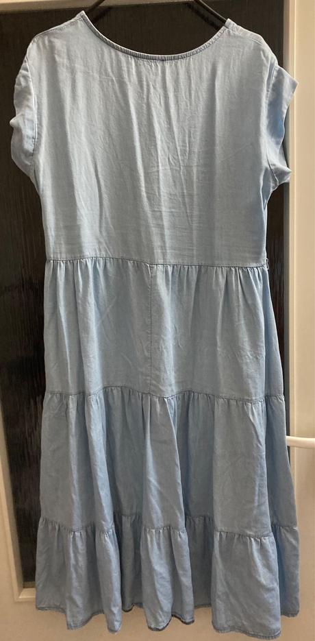 Ľahučké šaty s volánikmi imitácia rifľoviny, 