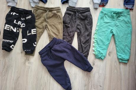 Set chlapčenského oblečenia na 12 až 18 mesiacov, 86–98