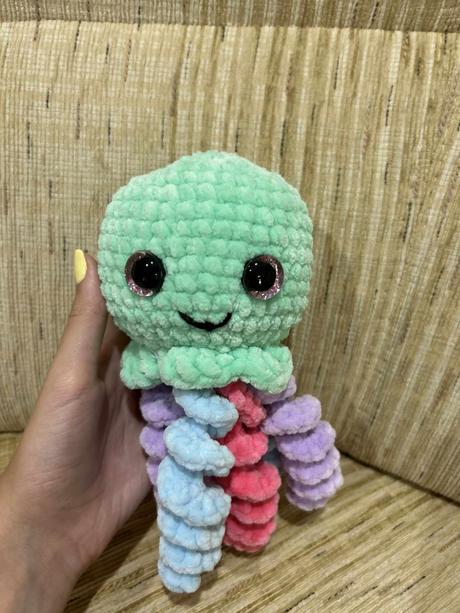 Háčkovaná medúza, 