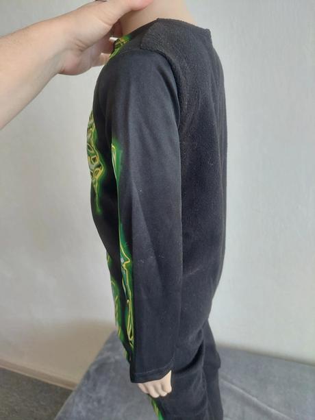 Kostra svietiaci kostým veľ.104,