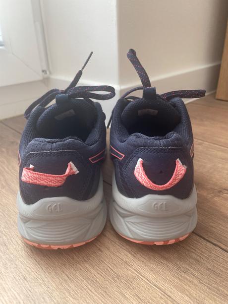 Botasky, asics,37