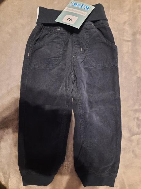 Nohavice nové, lupilu,86