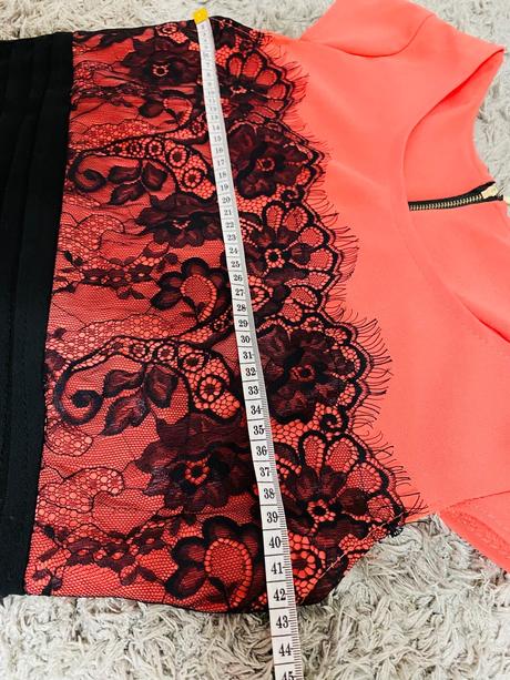 Spoločenské šaty, m