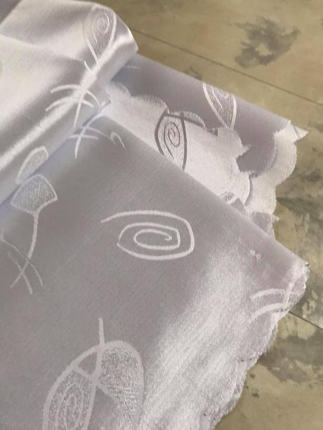 Veľký saténový teflónový obrus, 