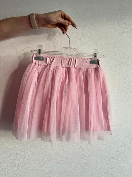 Ružová dievčenská sukňa, 134
