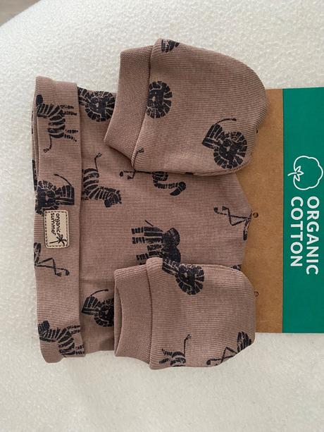 Hneda ciapka pre babatko a rukavickami, 62