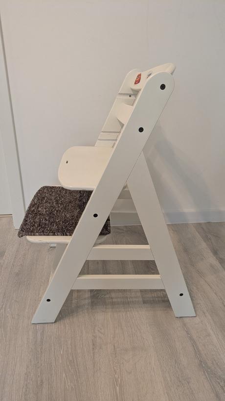 Hauck alpha+ white drevená stolička na kŕmenie, hauck