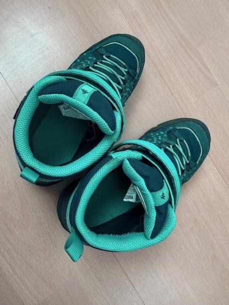 Turistické topánky quechua, 32