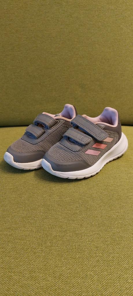 Tenisky adidas, adidas,23