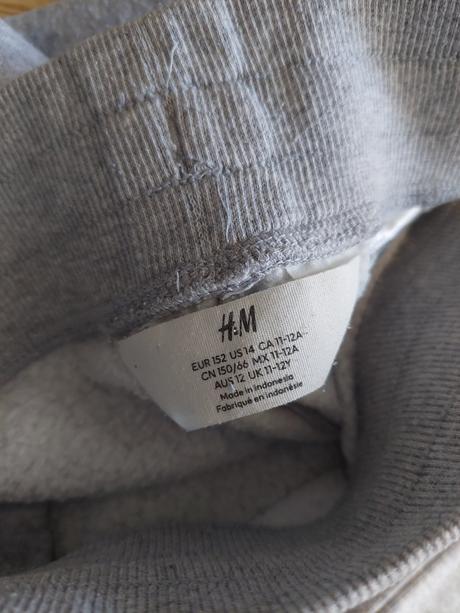 Šortky, h&m,152