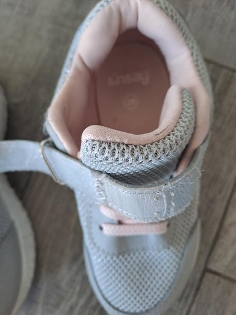 Tenisky pre dievčatko, sinsay,28