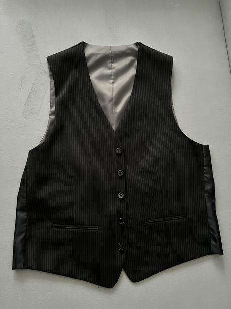 Oblek 1x oblečený, c&a,50