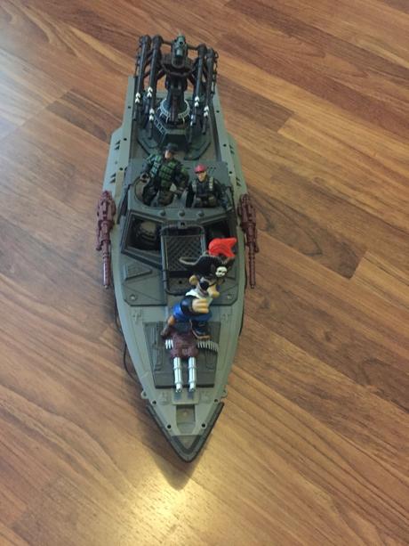 Predam vojenskú  loď, 