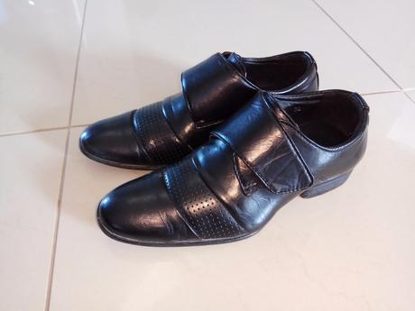 Chlapčenské elegantné topánky, 32