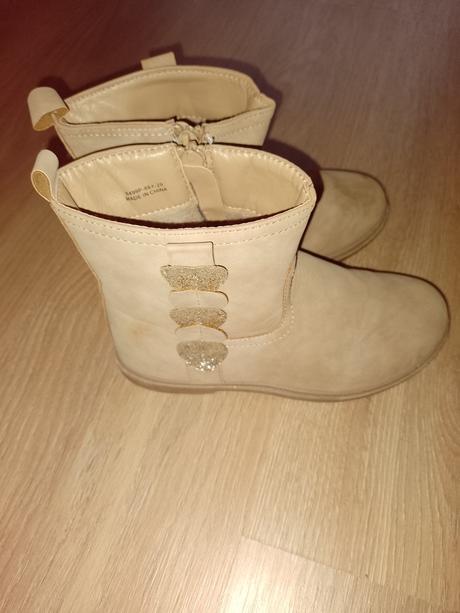 Čižmičky prechodné, 29