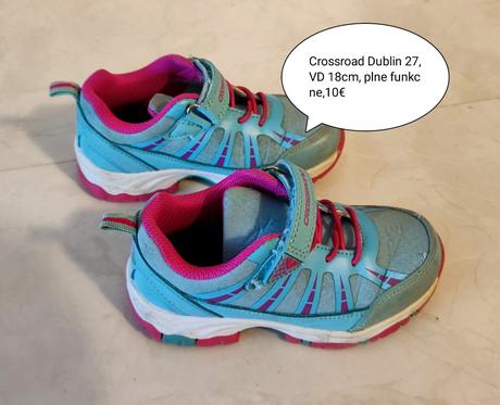 Trekova pevna obuv, 27