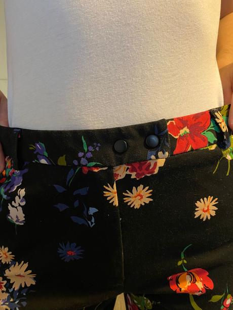 Kvetinkové nohavice, stradivarius,36