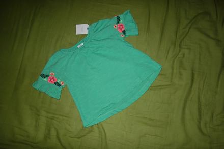 Nove vysivane tricko next, next,80