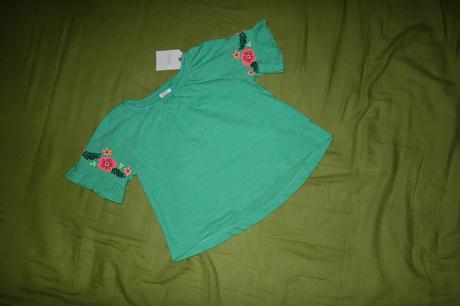 Nove vysivane tricko next, next,80