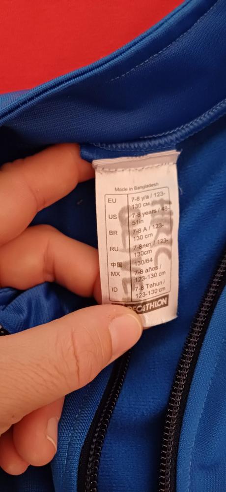 Mikiny a sportove tricka-dresy, 122–134