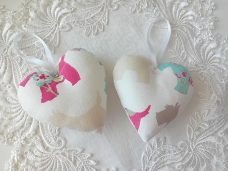 Dekoračné srdiečka na zavesenie 11cm x 11cm, 