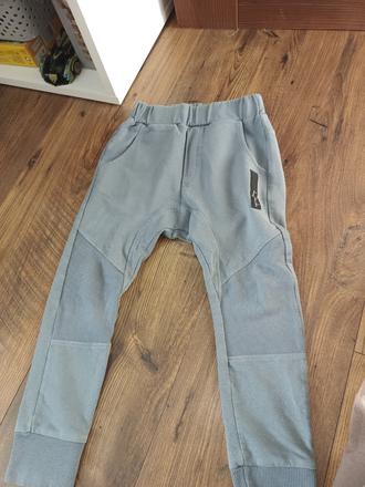 Tepláky despacito, 110