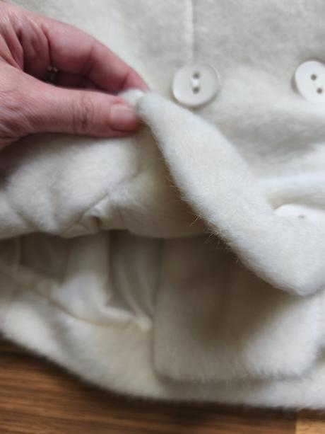 Krásny nadčasový kabát značky bella dame, 