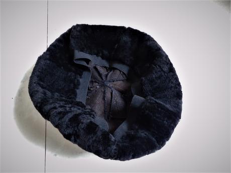 Kožušinová bareta strihaný baran, l