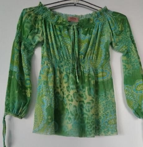 Zaujímavá blúzka, xs
