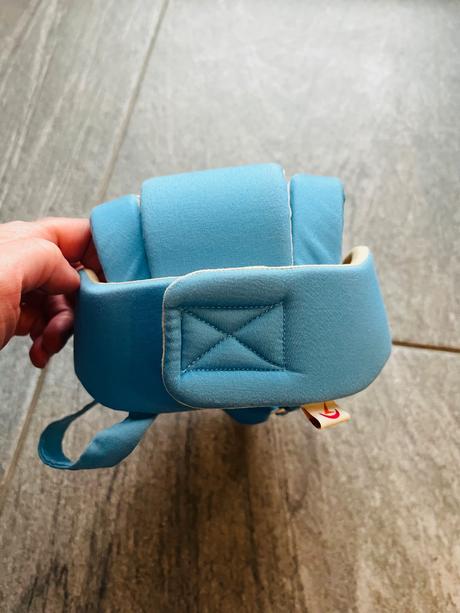 Ochranna helma pre batolata, 