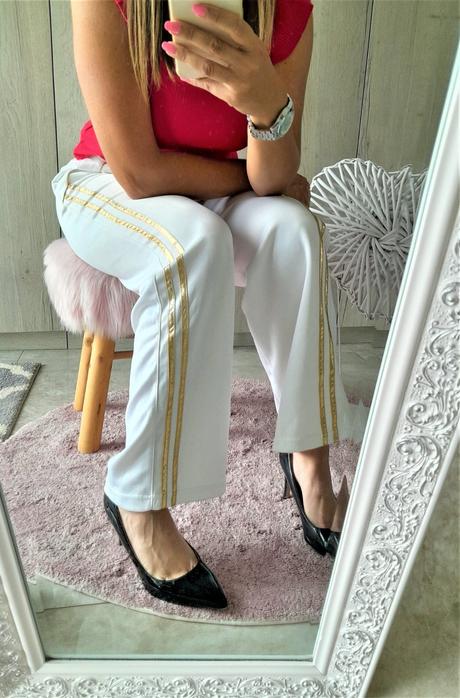 Tepláky so zlatými pásmi-l, l