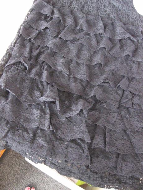 Čierny čipkovaný top/krátke šatočky, s/m, s