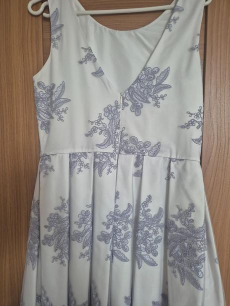 Spoločenské šaty, m