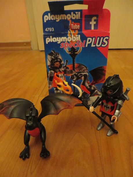 Playmobil - postavička rytiera s drakom,