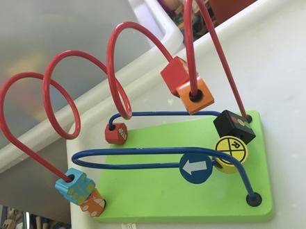 Dreveny dopravny labyrint,