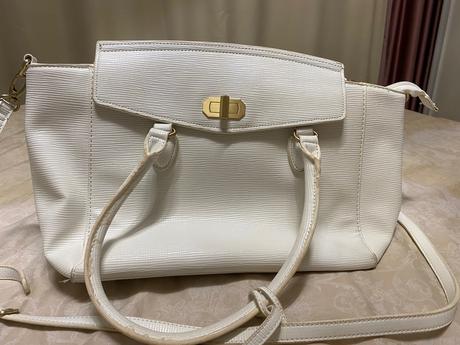 Biela kabelka carpisa, carpisa