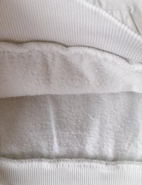 Bleda mikina, reserved,122