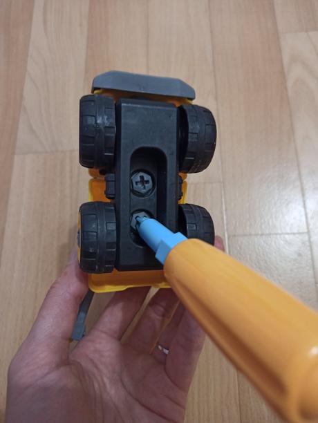 Srobovacie auto,
