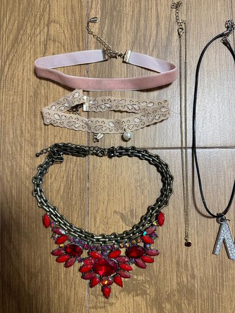 Náhrdelník set 8 ks, 